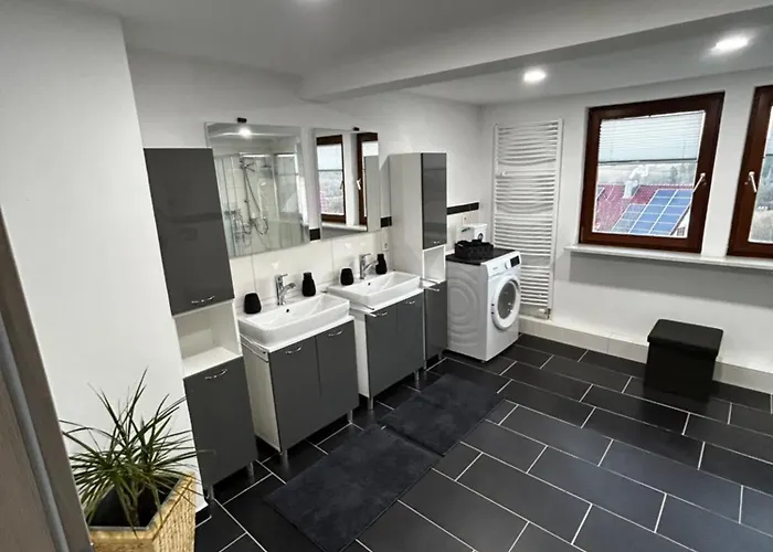 Appartement Zwei Schoene In Der Naehe Von Winterberg *